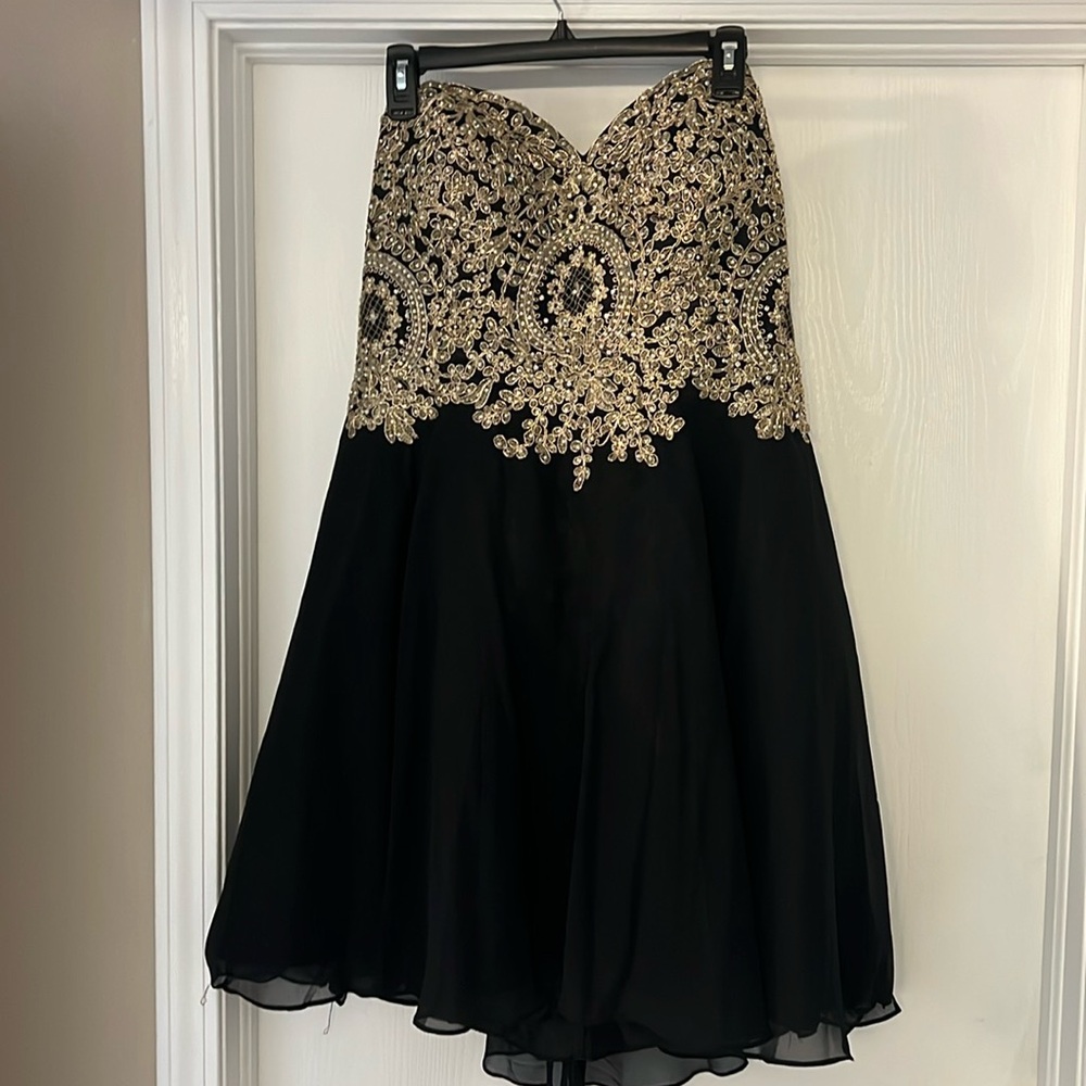 Strapless black homecoming